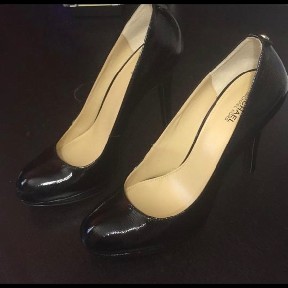 Michael kors pumps - Picture 2 of 8